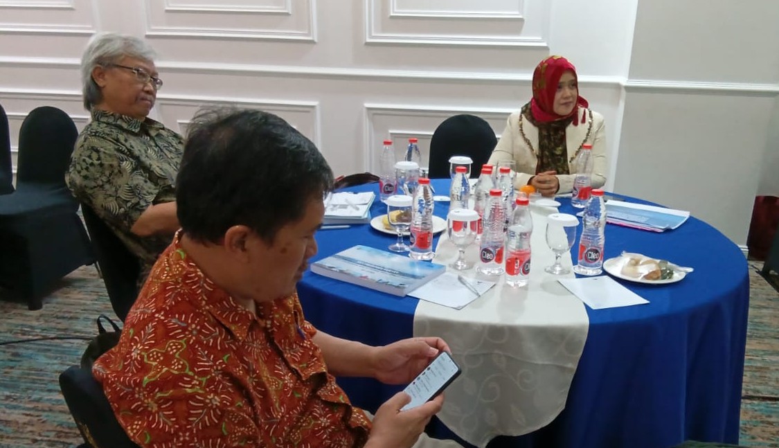 $thematic['slug'] . '-04.jpg'